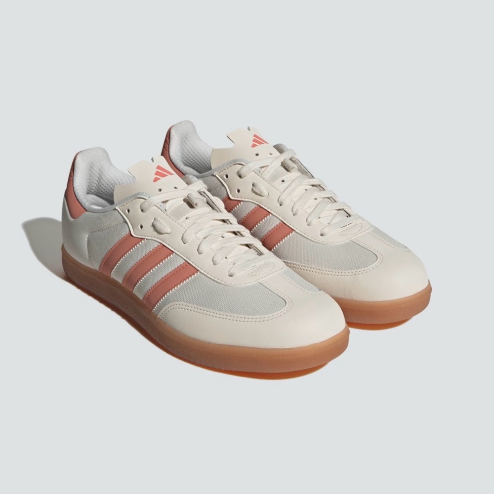 adidas Velosambas Women’s Off-White and Rose Pink cycling shoes. Clip included